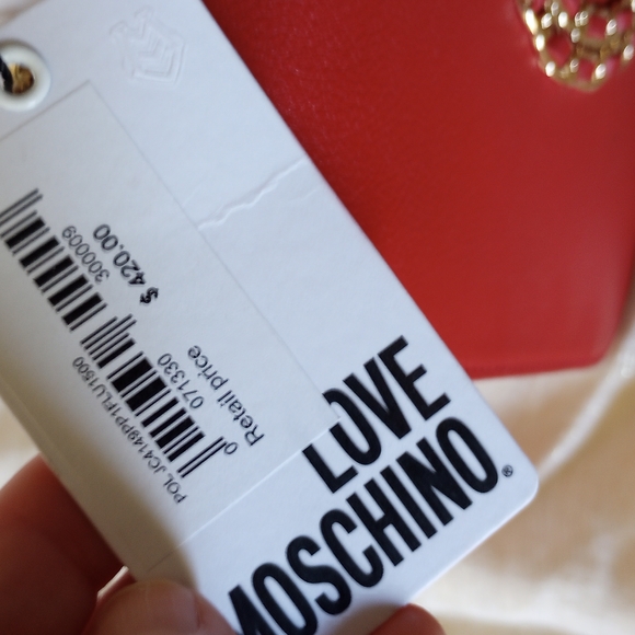 Beautiful Love Moschino Red Heart Chain Bag; W/DustBag; NWT - Picture 4 of 13